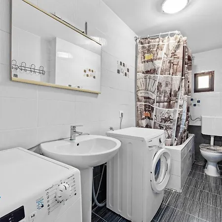 بيت شباب Pula Hostel