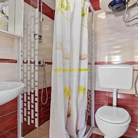 بيت شباب Pula Hostel بولا